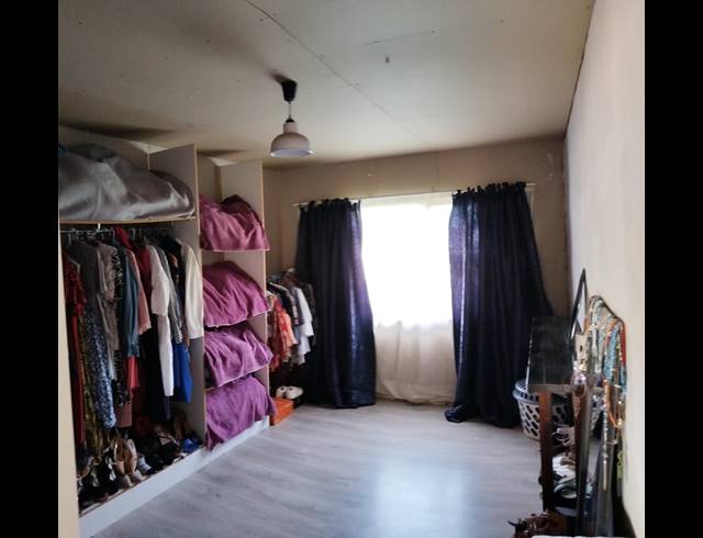 2 BEDROOM FREESTANDING FOR SALE IN SCHEEPERSHOOGTE